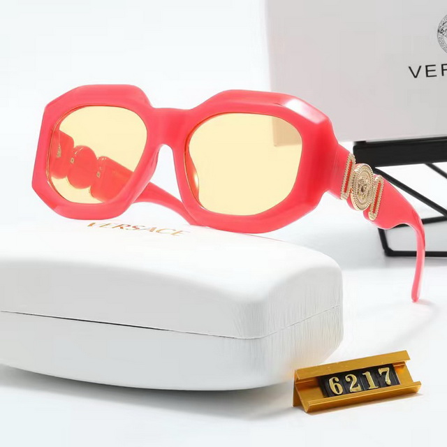 Versace Boutique Sunglasses 043